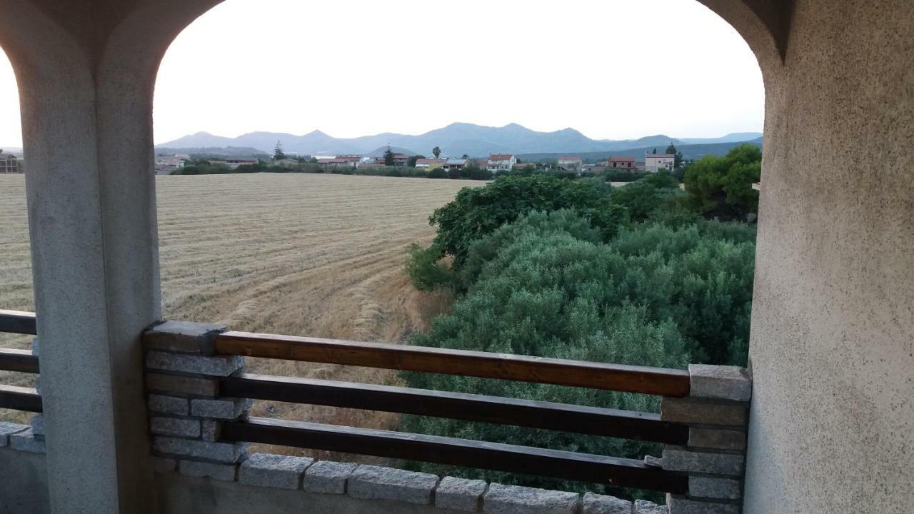 Il Tramonto Hotell Giba Eksteriør bilde